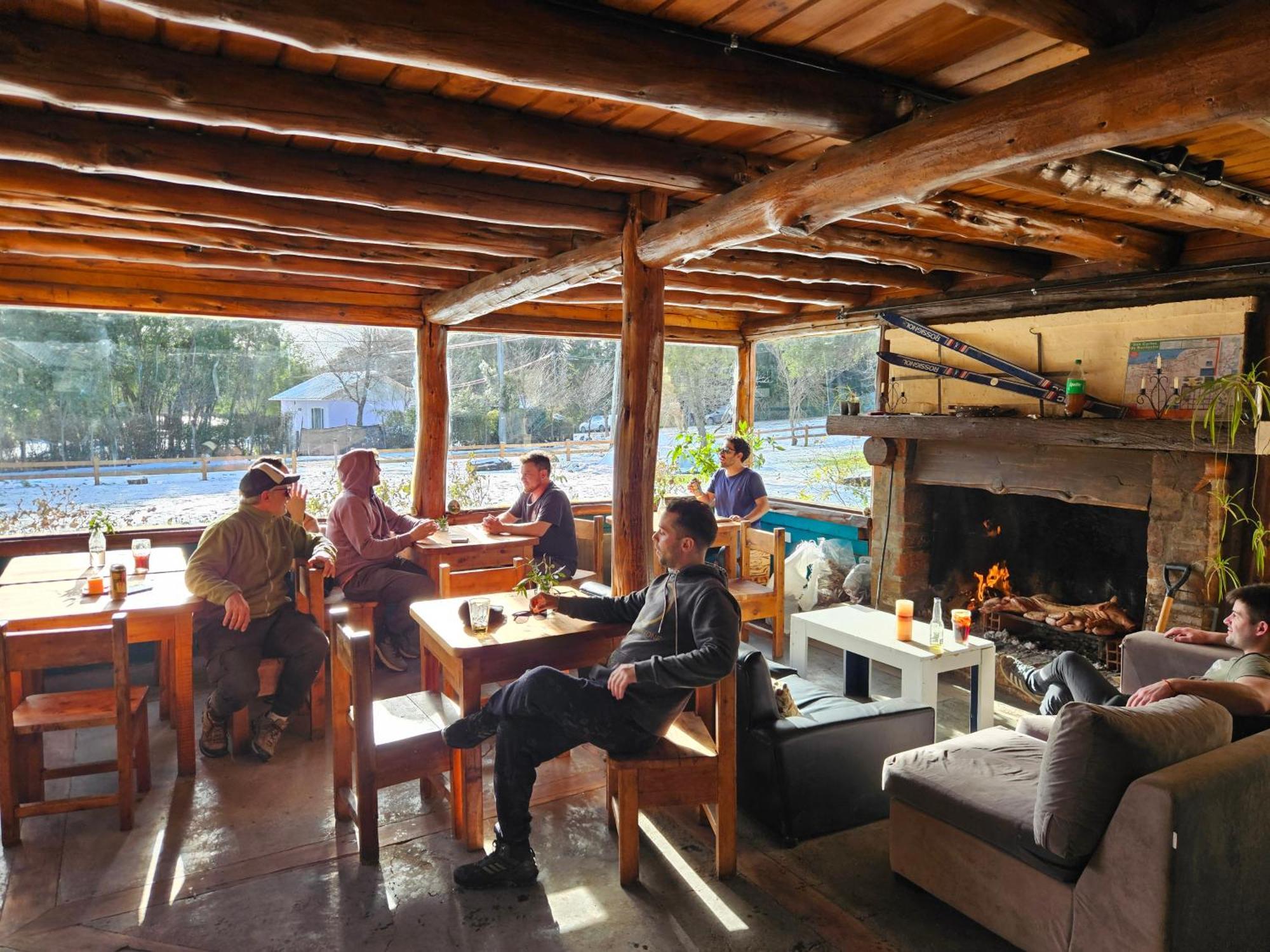 Hostel Capsula Refugio Oeste San Carlos de Bariloche Eksteriør bilde